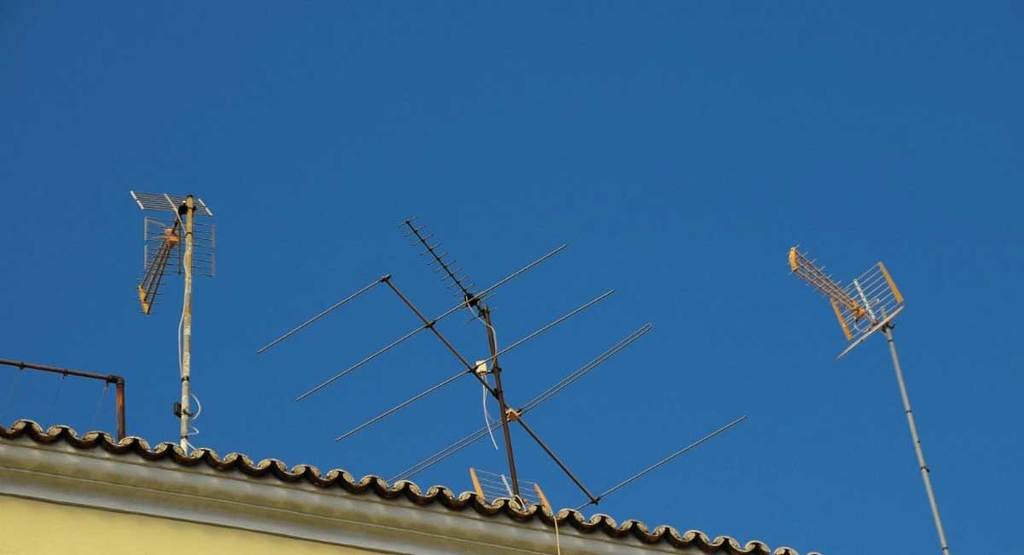 Guide to the Six Best UHF Antennas